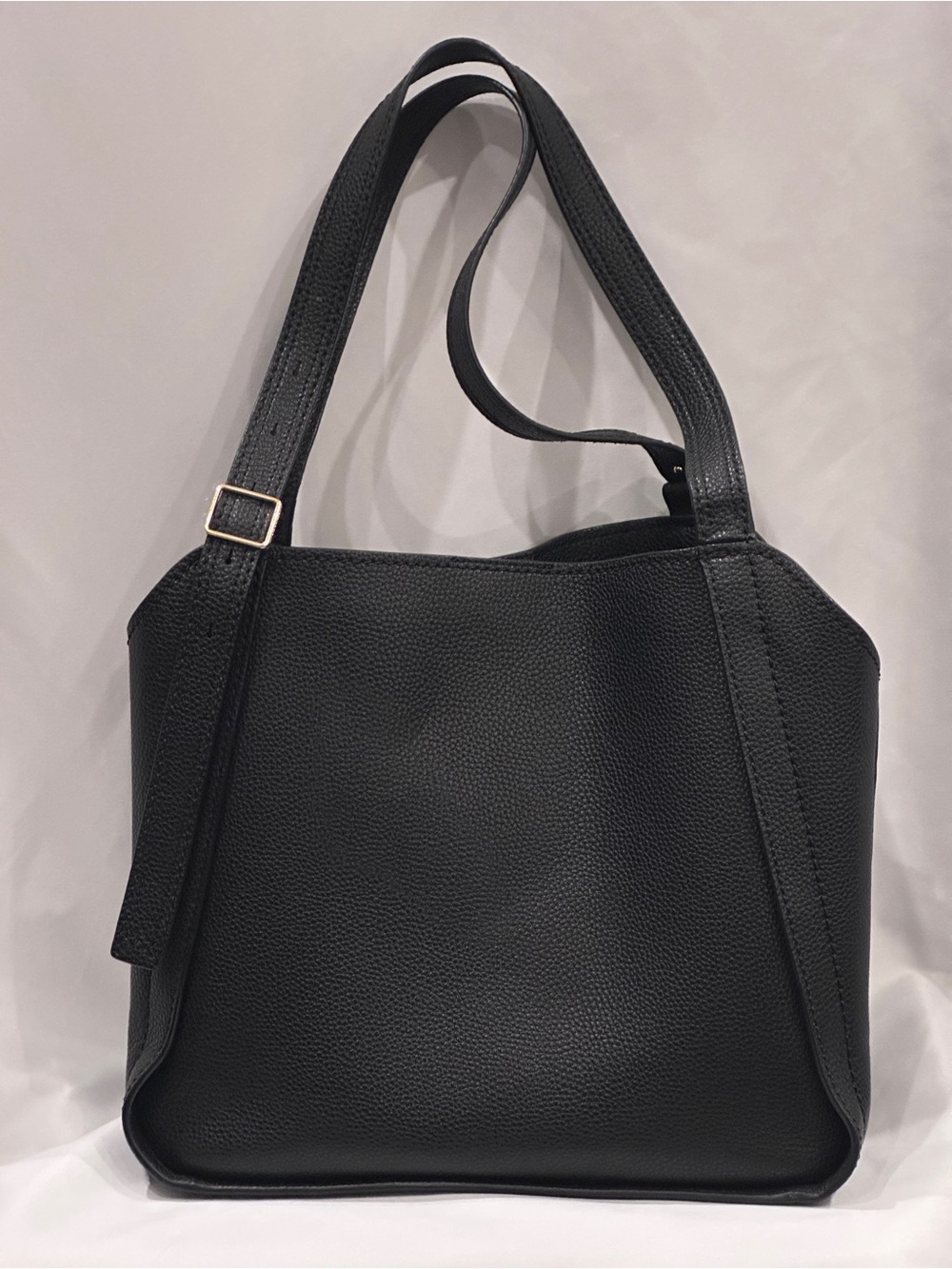 Marc Jacobs Black Pebbled Leather Shoulder Tote with Gold Logo - Picture 2 of 8